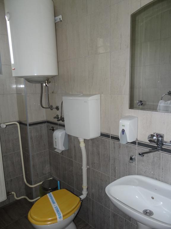Nasa Tvrdava Guest Accommodation Novi Sad Exterior foto